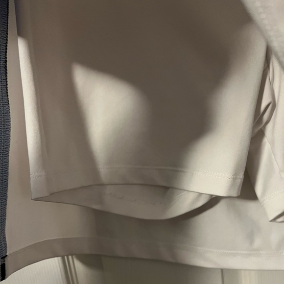 EUC white and blue Izod golf skirt - Picture 6 of 6